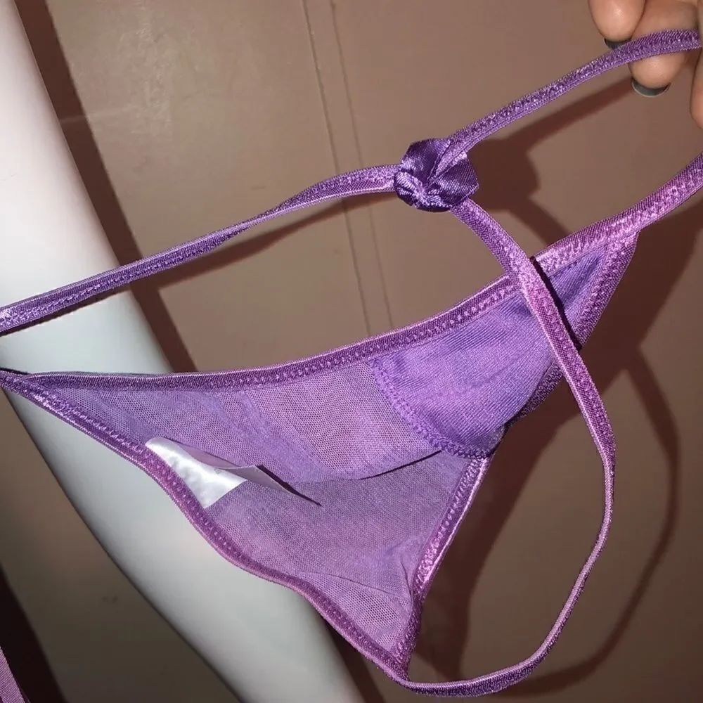 Lingerie   - Picture 3 of 7